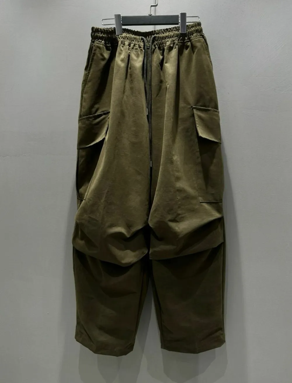 Versatile Core Relaxed Solid Cargo Pants