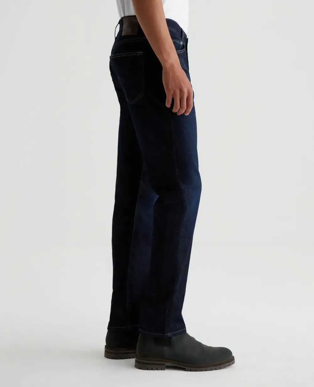 Men's Relaxed Tapered Whiskered Jeans