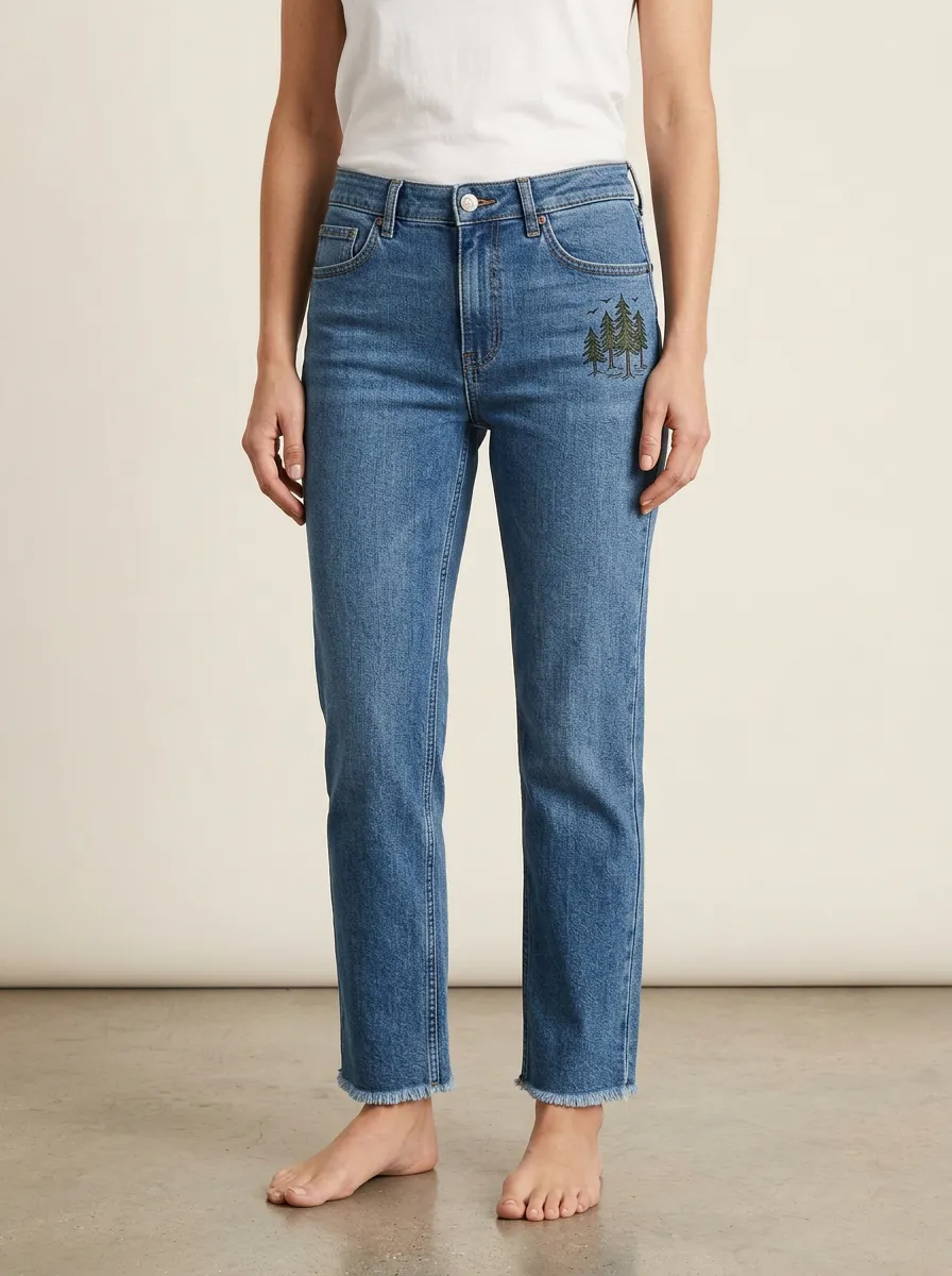 Women's Pine Tree Embroidered Left-Hip Frayed-Hem Mid-Rise Straight-Leg Jeans