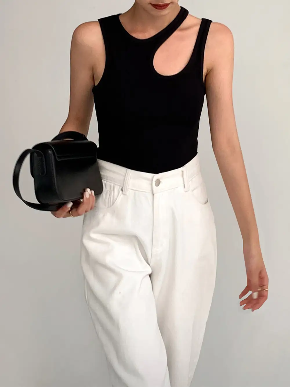 Ribbed Asymmetric Top
