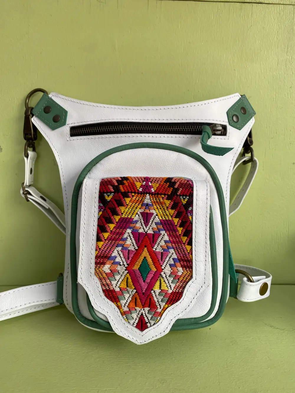 Minimal Accent Fanny Pack