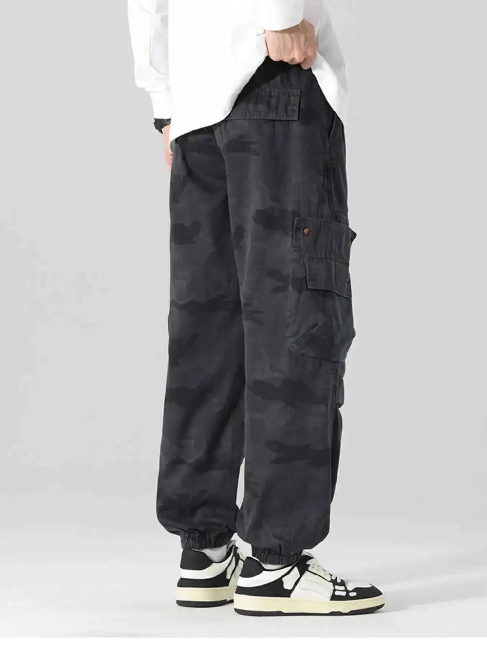 Camouflage Cargo Pants with Multi-Pocket