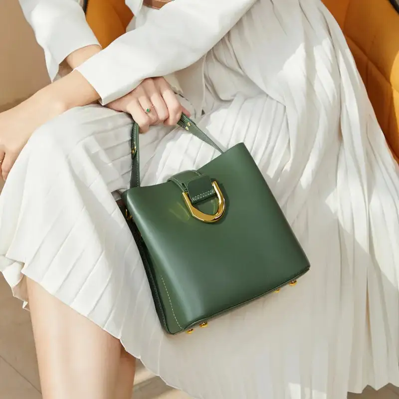 Genuine Leather Bucket Bag Sleek Versatile