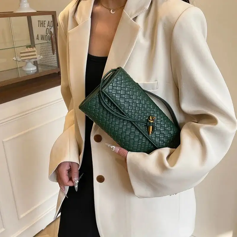 Designer Minimalist: Classic Simple Handbag