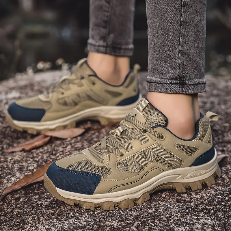 Men's Lightweight Wide Toe Trail Shoes