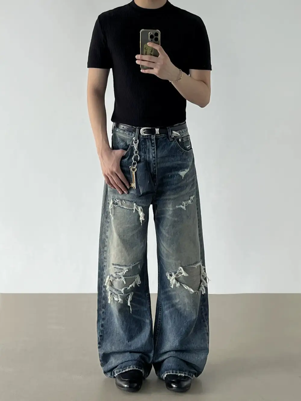 Distressed Wide-Leg Washed Jeans