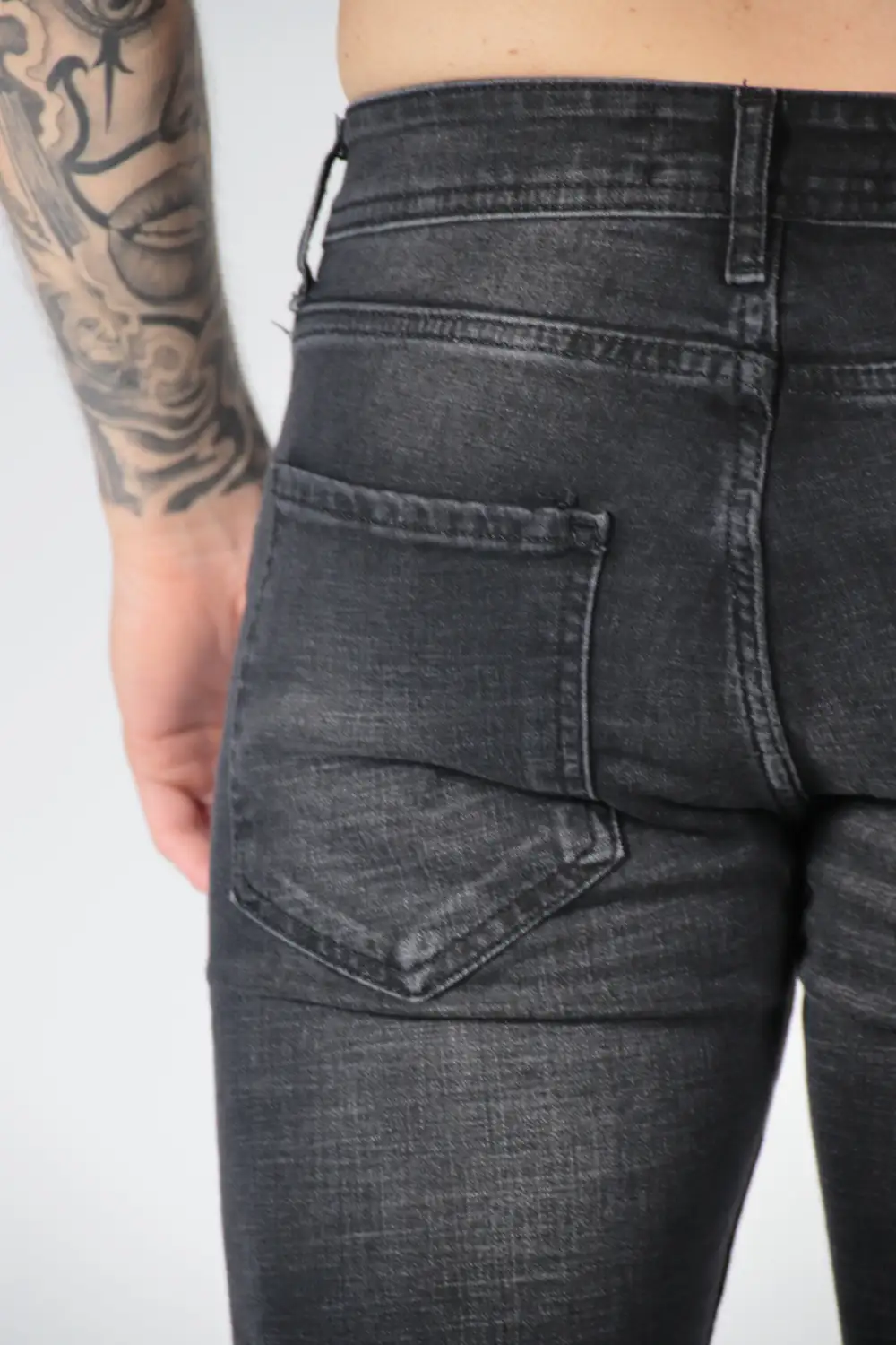 Contemporary Smart Fit Slim Fit Jeans