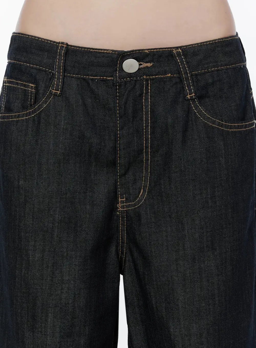 No-Fade Wide-Leg Jeans
