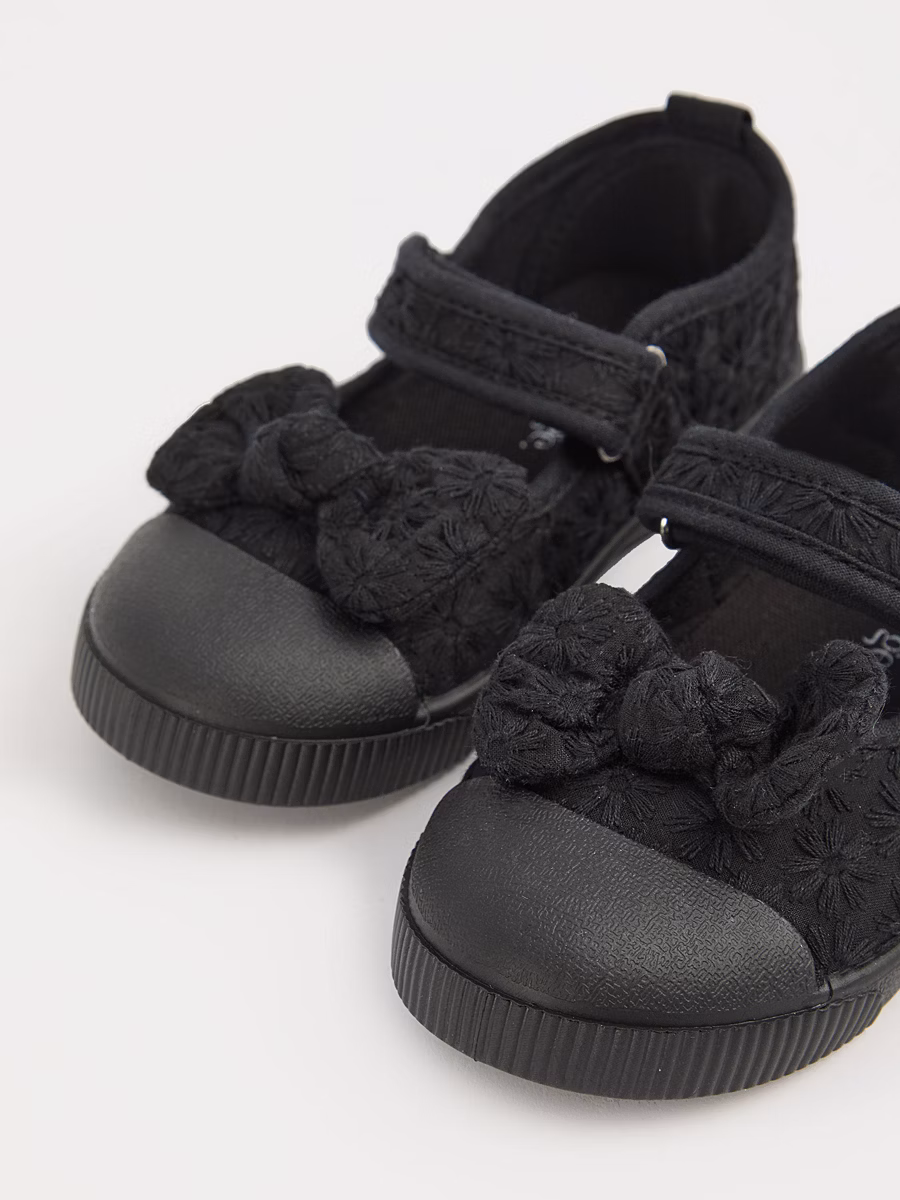 Black Broderie Mary Jane Shoes detail 1