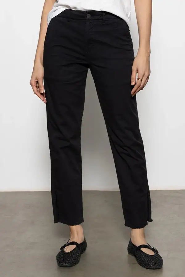 Black Straight-Leg Cropped Trousers