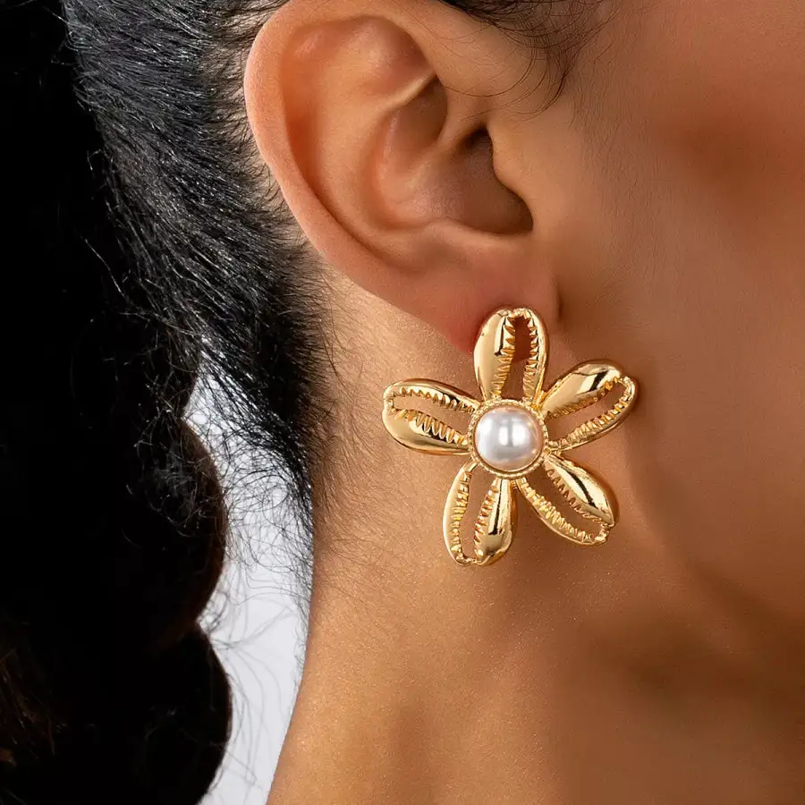 K Gold Plated Gold Flower Synthetic Pearl Stud Earrings