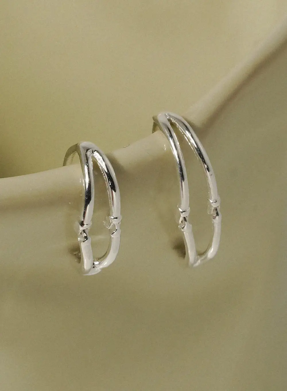 Minimal Snap Single Earring