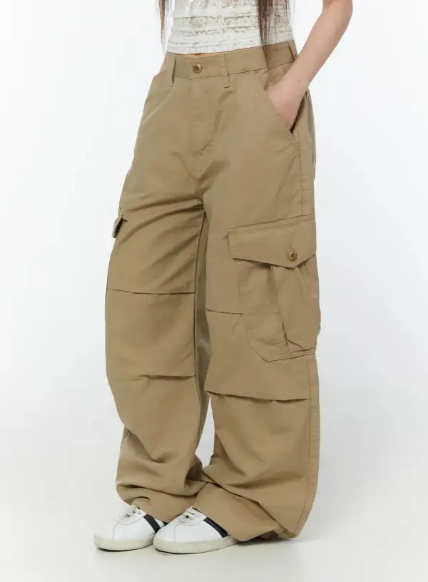 Pintuck Cargo Wide Pants