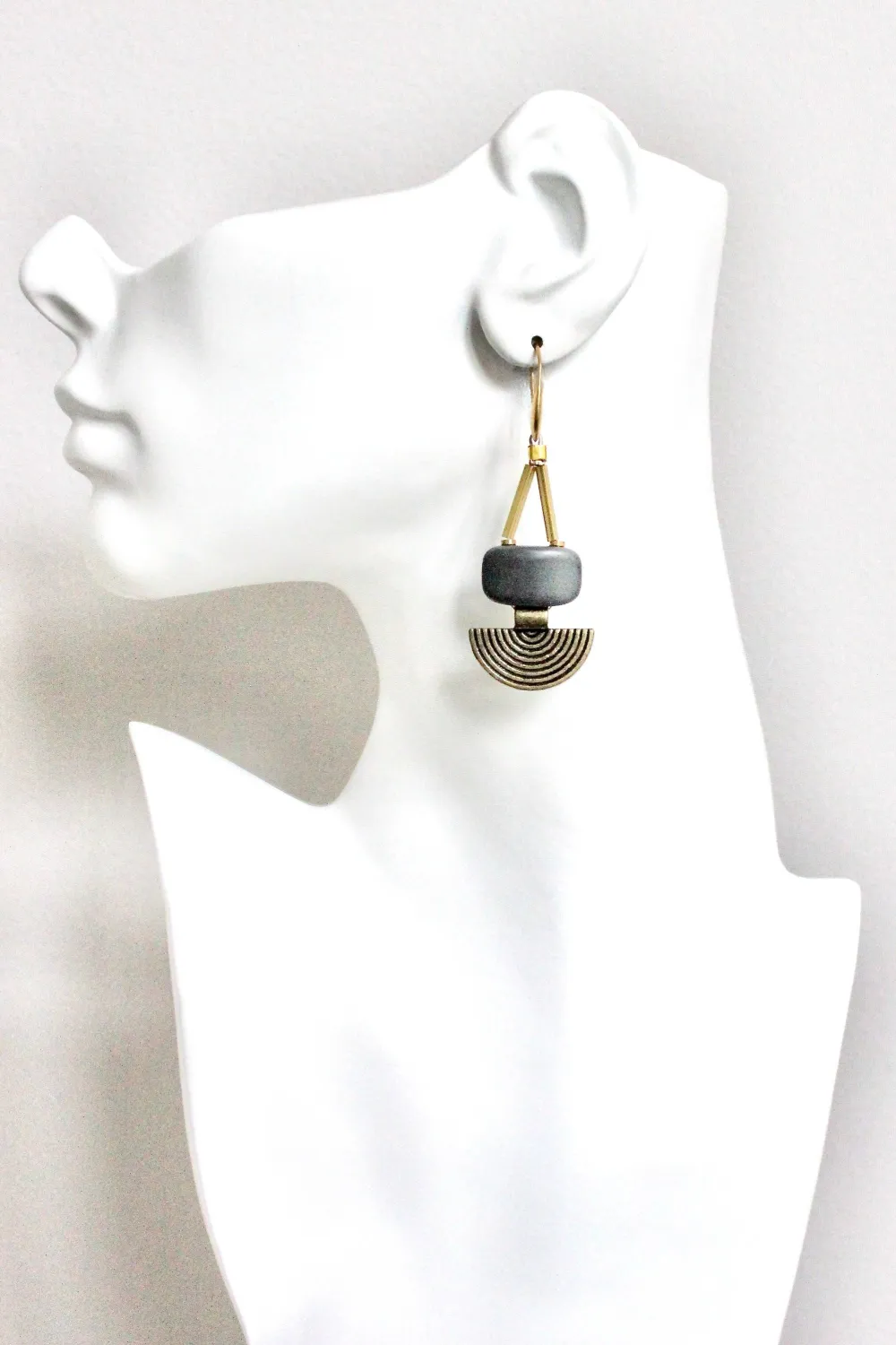 Refined Everyday Accessory 108