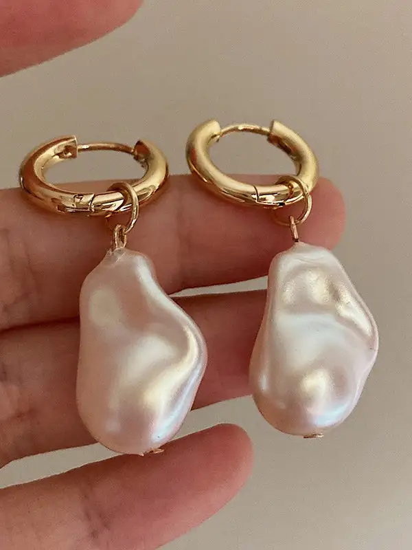 Elegant Textured Accent Earrings