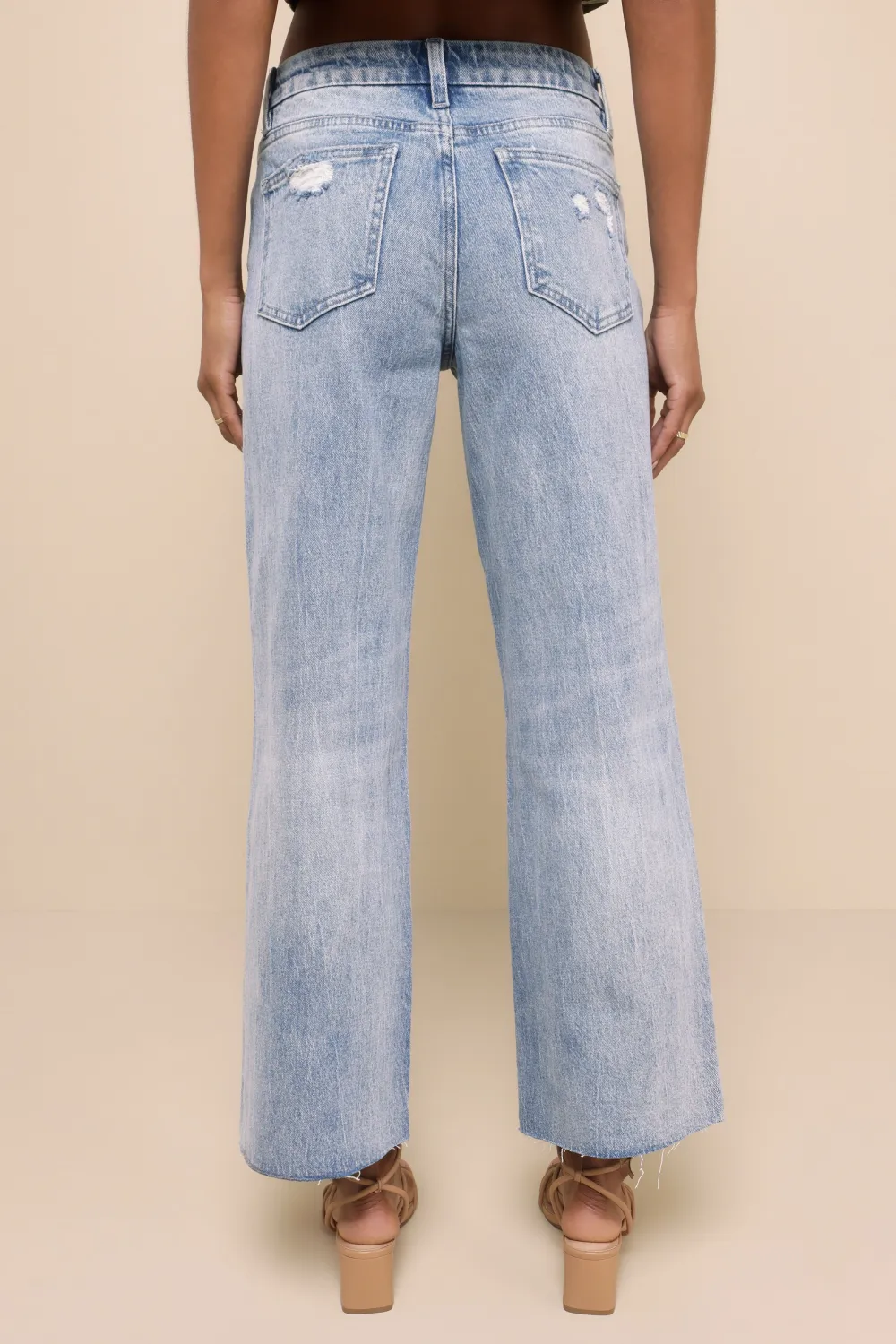 Light Wash Casual Style Mid-Rise Cropped Denim Jeans