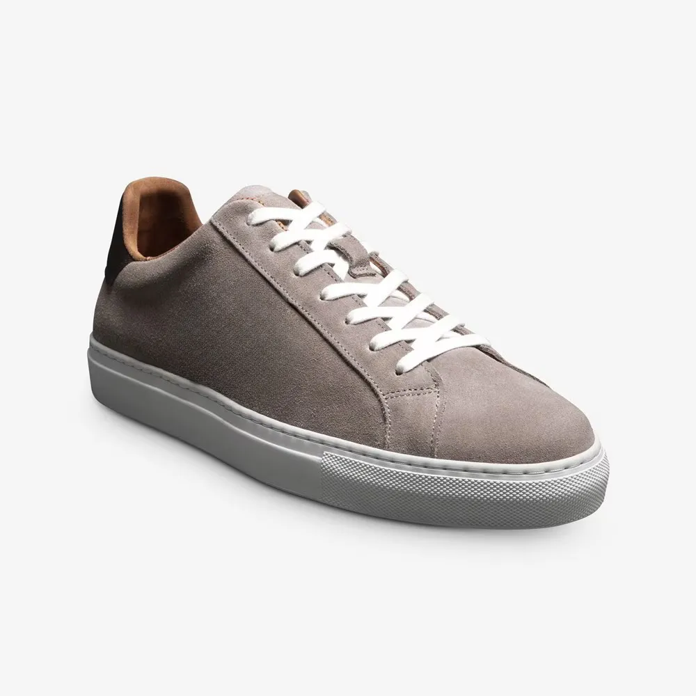 Casual Style Center Court Lace-up Sneaker