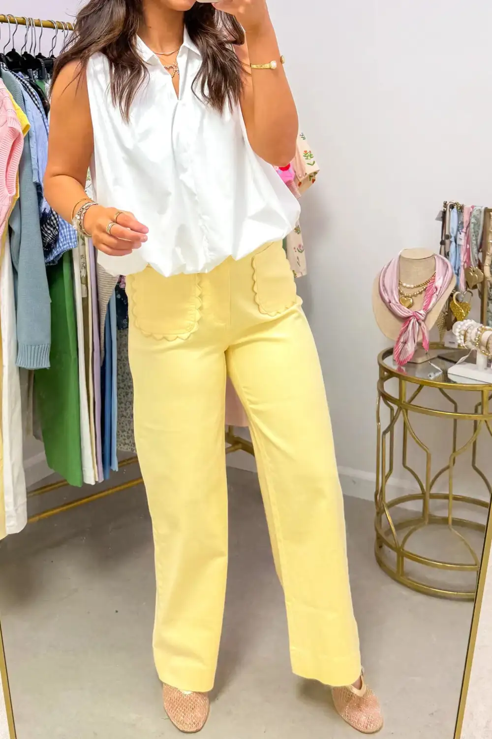 Relaxed Fit Straight Leg Patch Pocket Scalloped Casual Jeans
