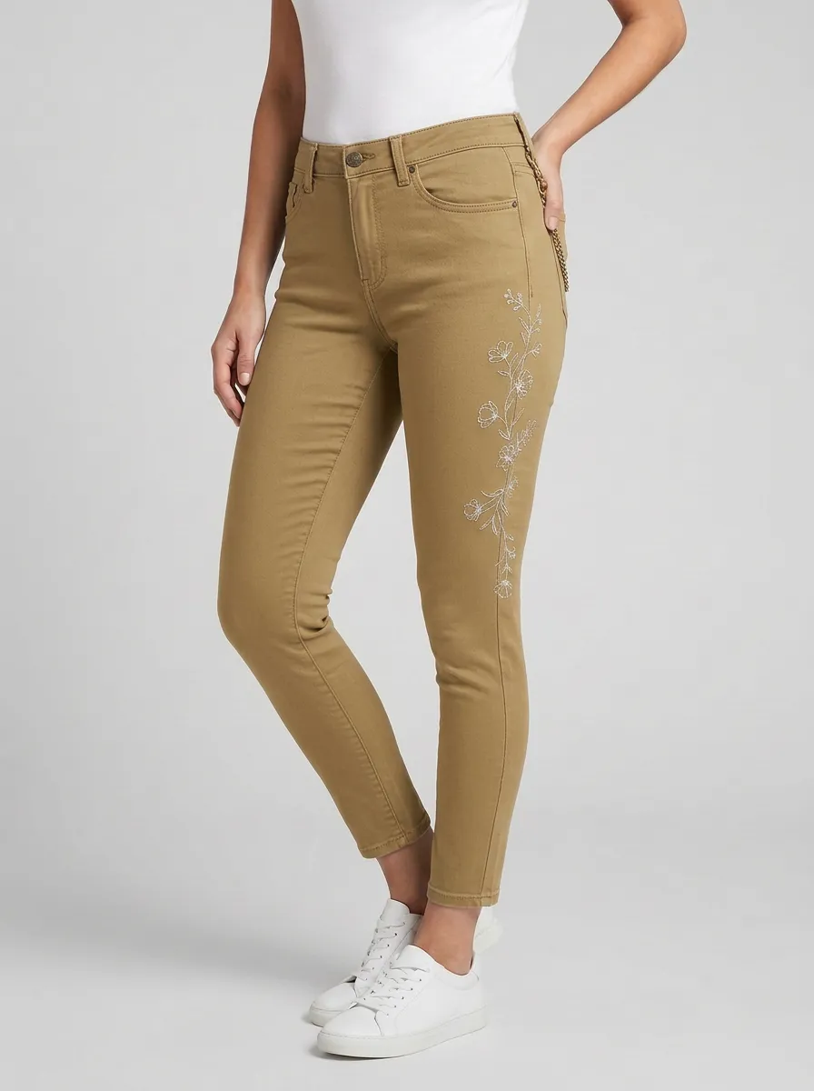 Women's Floral White Flower Embroidered Slim Jeans