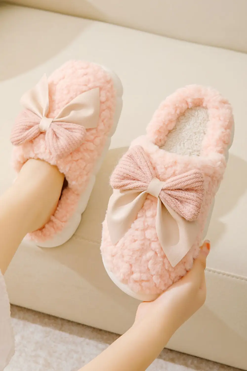 Contrast Bowknot Applique Plush Winter Slide Slippers Everyday