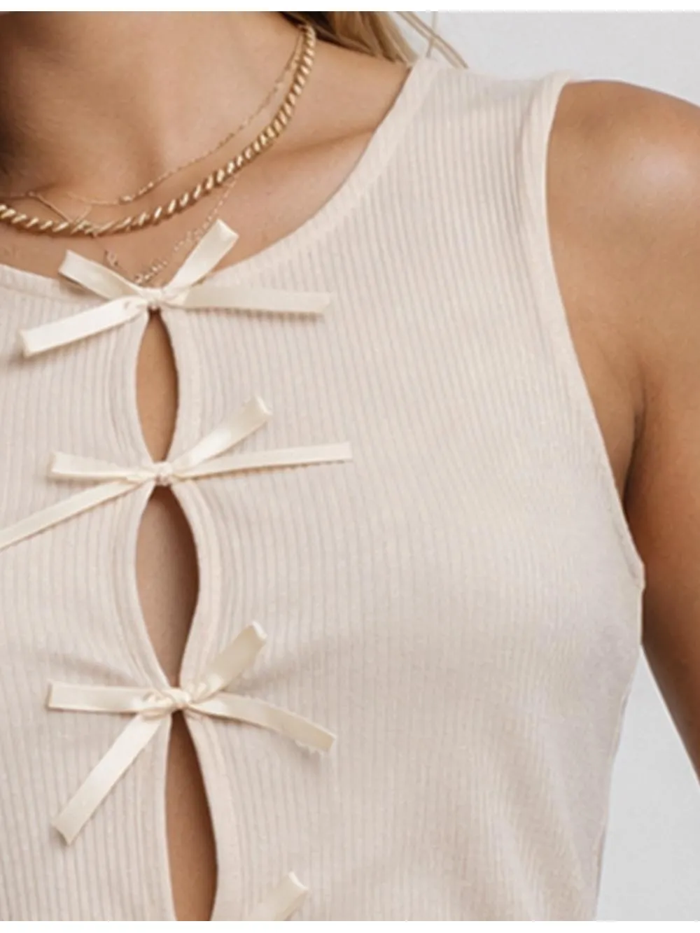 Chic Bow Front Ribbed Knit Round Neck Sleeveless Top