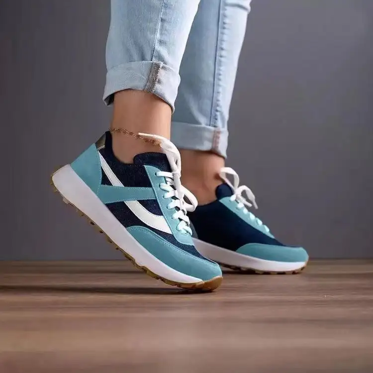 Round Toe Mesh Sneakers