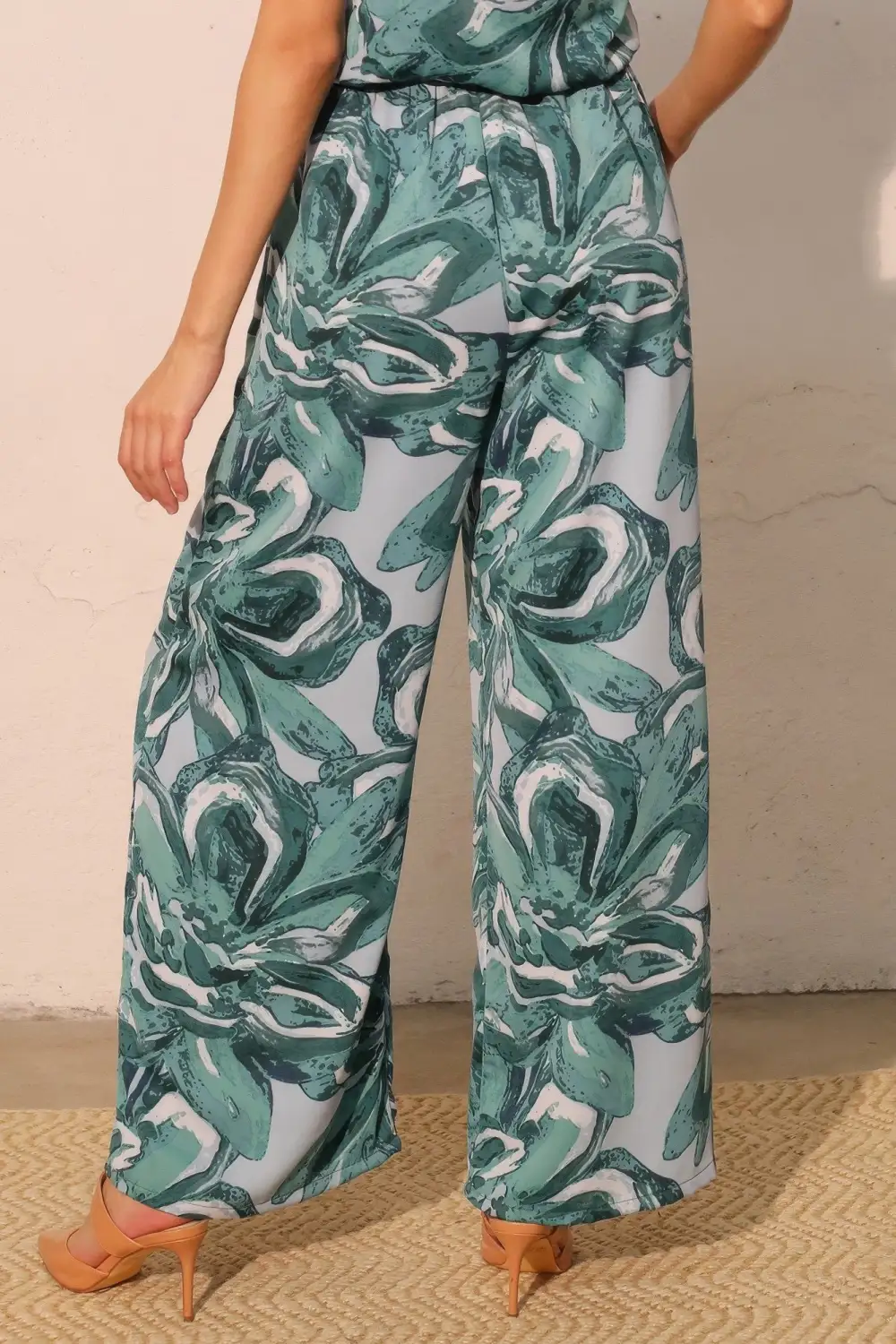 Everyday Petals Pocket Pants