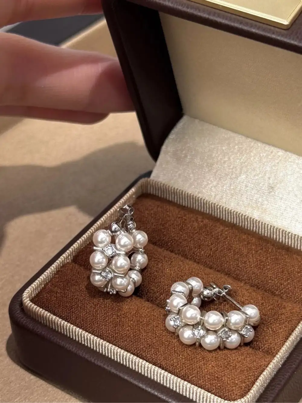 Women's Pearl Hoop Earrings