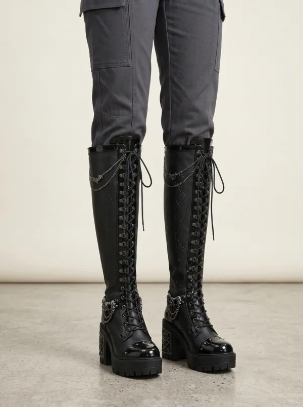 Classic Gothic Skull Bat Chain Alternative Look Women's Gothic Platform Boots