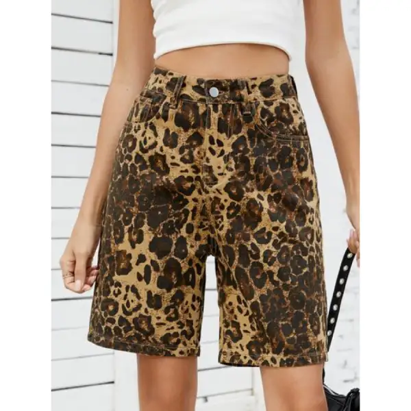 High Waist Pocketed Leopard Pattern Denim Shorts