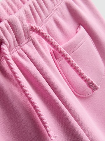 0-18mths | Sweatshirt and Cuffed Joggers Newborn Set detail 3