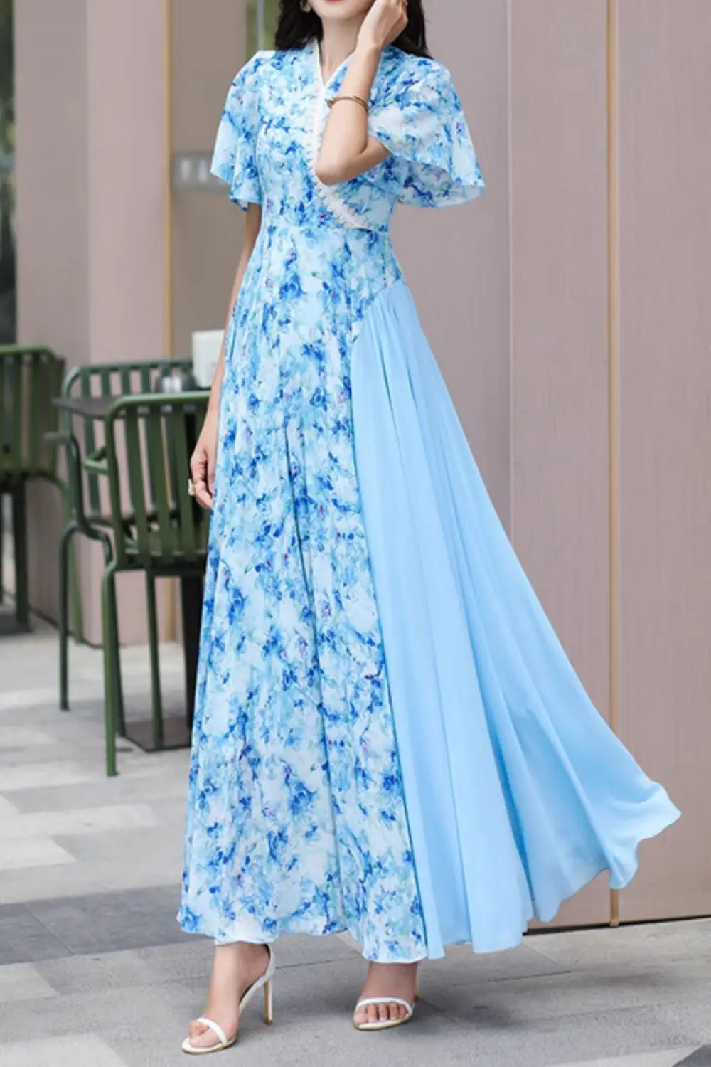 Refined Floral Chiffon Swing V Neck Maxi Dress