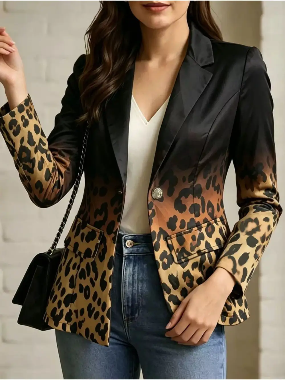 Long-Sleeve Contrast Leopard-Print Blazer