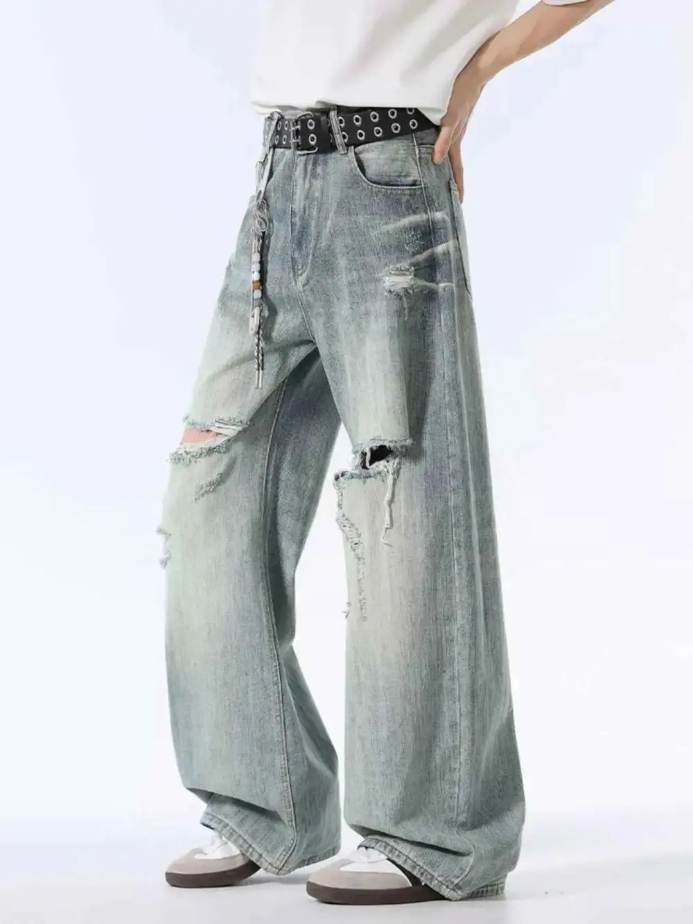 Relaxed Distressed Wide Leg Jeans