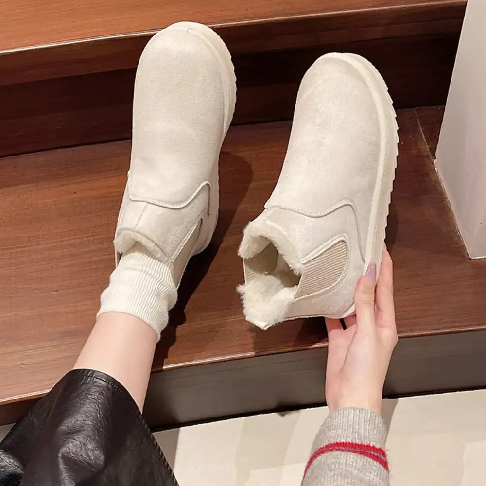Textured Round Toe Platform Boots