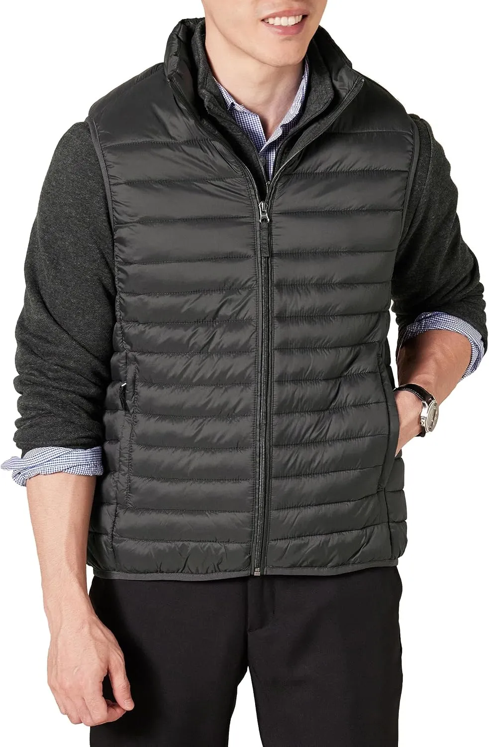 Amazon Essentials Men's Lightweight Water-Resistant Packable Puffer Vest