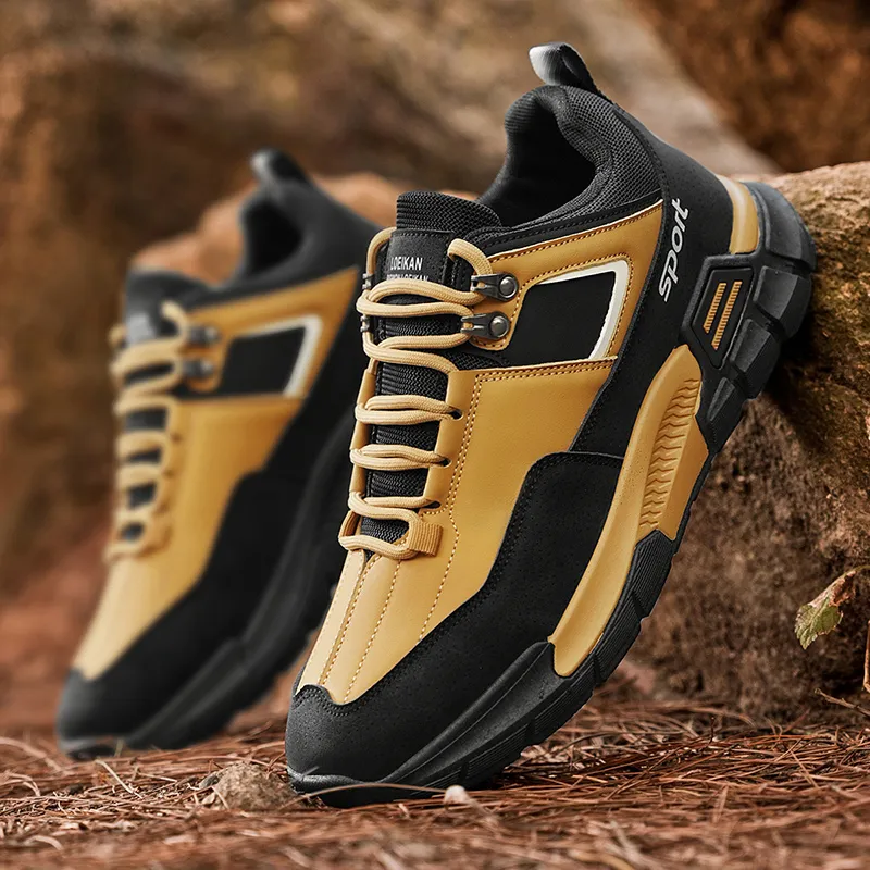 Men's Roomy Toe Trail Shoes