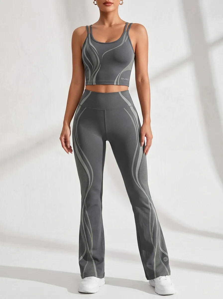 Swirl Paneled Flare Active Set