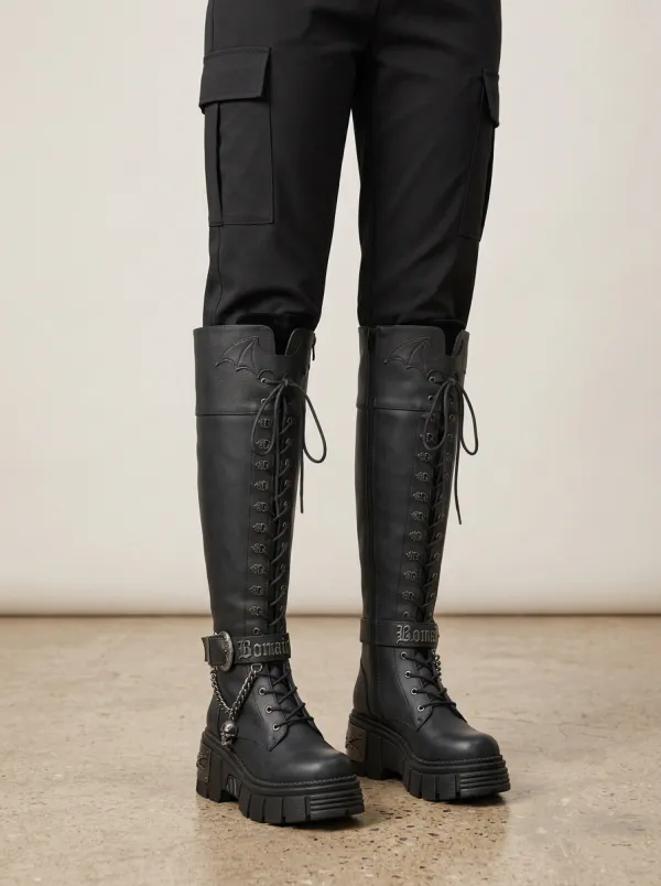 Modern Gothic Skull Bat Chain Alternative Look Women's Gothic Platform Boots