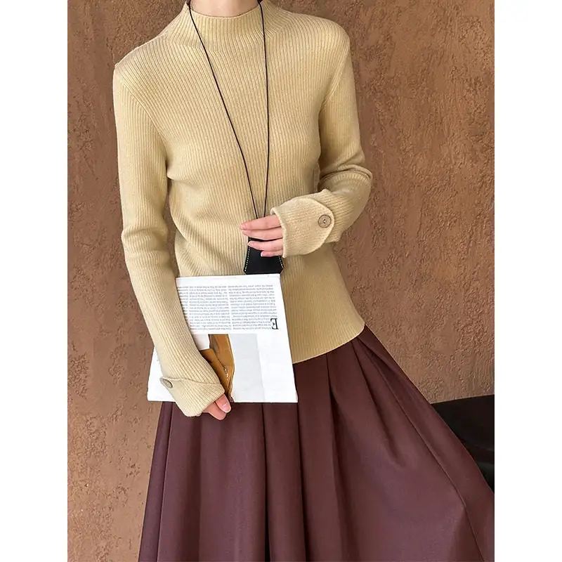 Minimal Semi High Neck Stretch Slim Fit Sweater