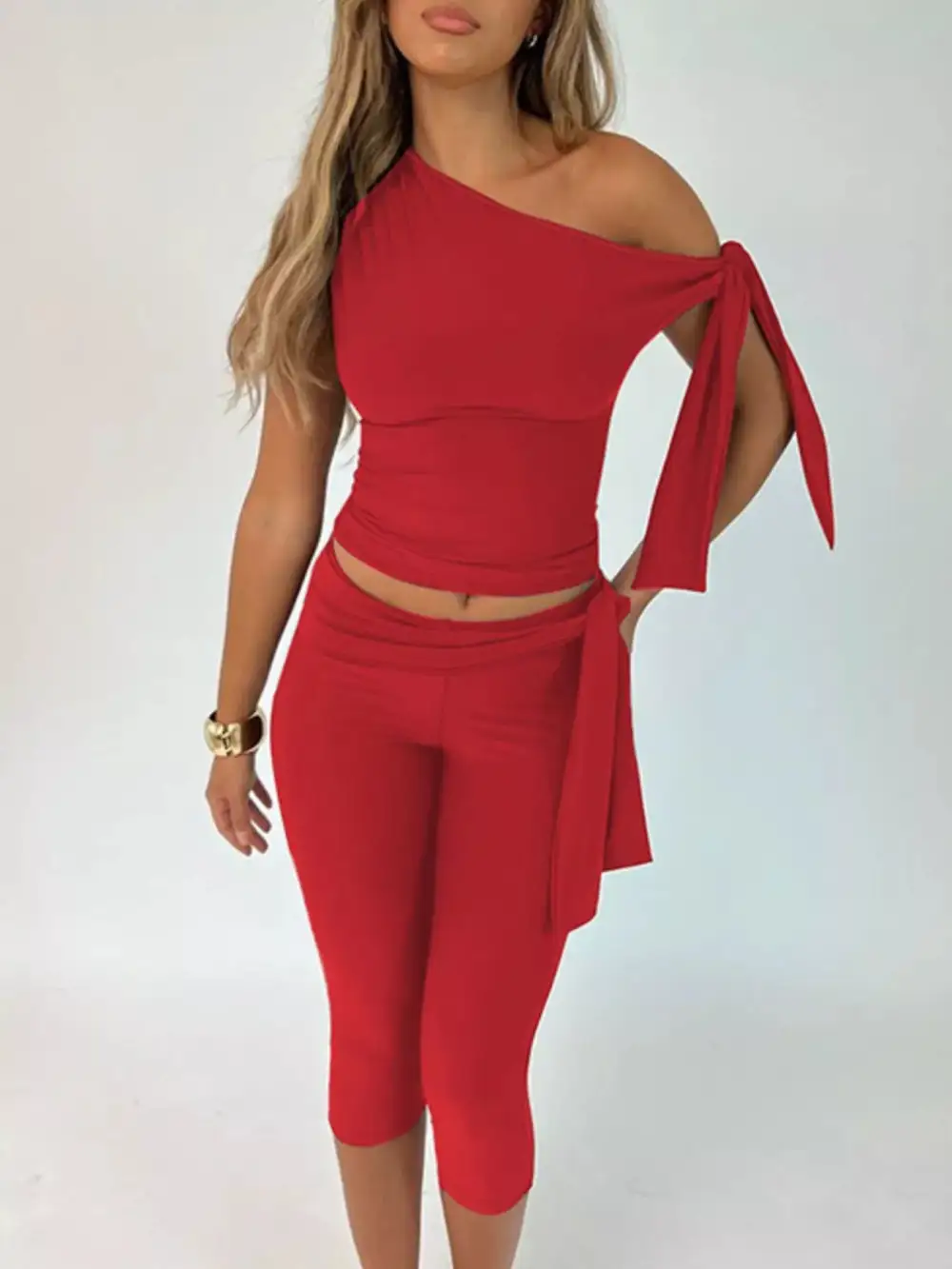Asymmetrical One-shoulder Top and Capris Set