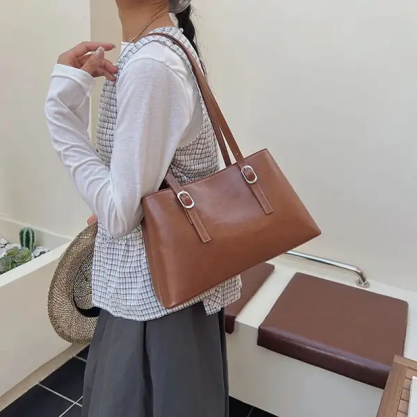 Chic Vintage Brown Leather Shoulder Bag