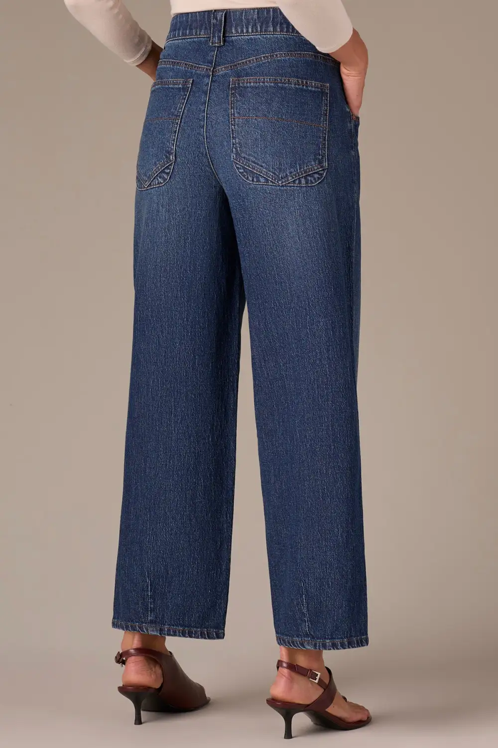High Rise Barely Barrel Jeans V-pockets Front Panels