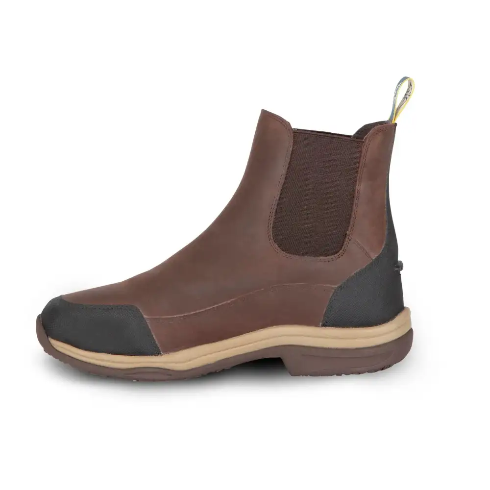 Minimal Weather-Ready Leather Riding Boots