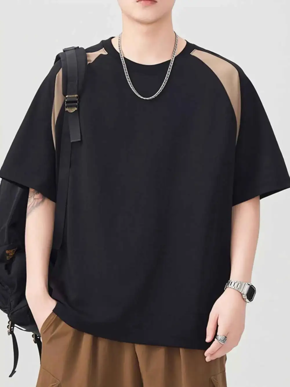 Contrast Round Neck Short Sleeve T-Shirt