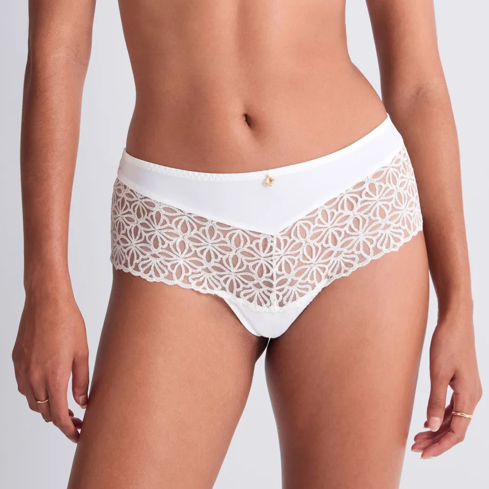 Women's High Cut Flat Seams Cotton Gusset Embroidery Cotton Boxer Panty