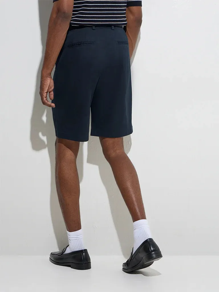 Man's Loose Mid-Rise Cotton-Blend Shorts