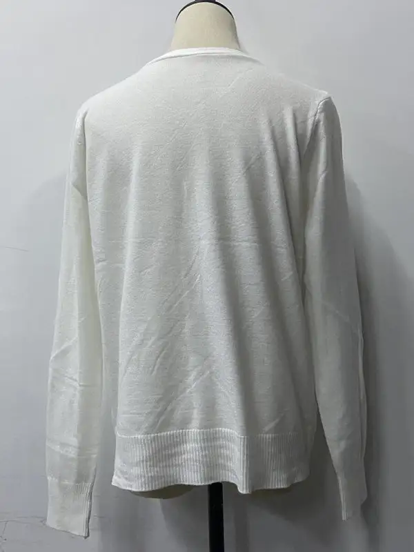 Women's Buttoned Long-Sleeve Cardigan