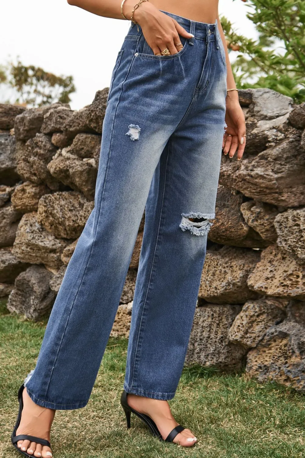 Relaxed Fit Distressed Jeans