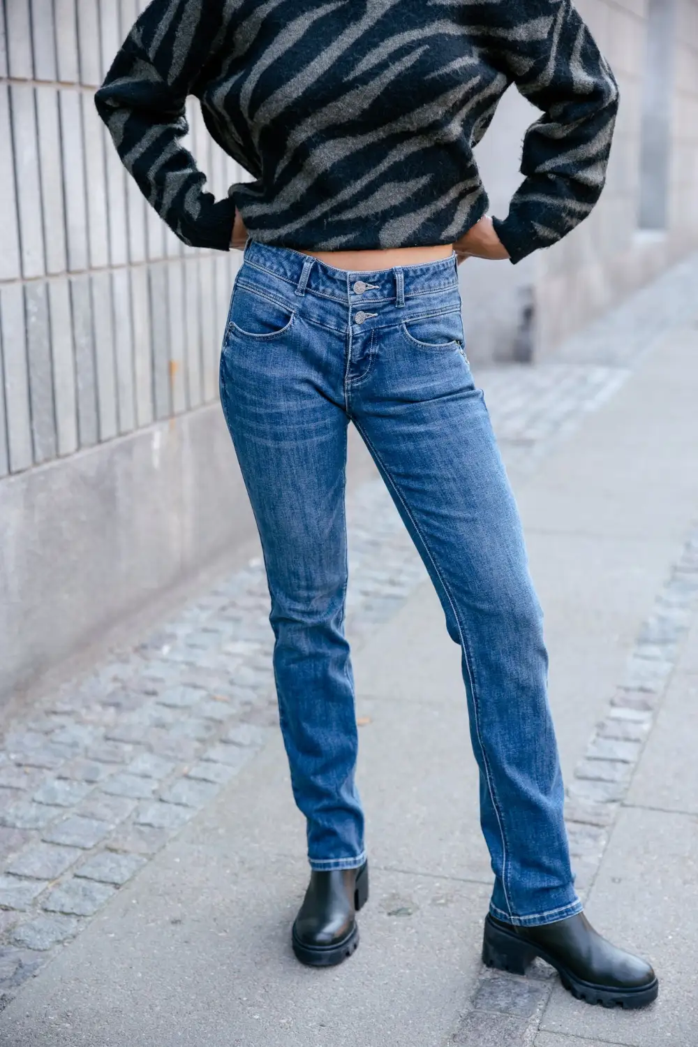 Women's Versatile Daily Denim Jeans